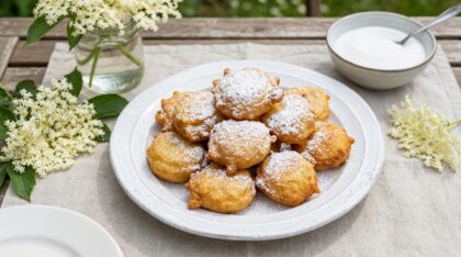 découvrez notre recette délicate et parfumée de beignets de fleurs de sureau, une gourmandise légère et originale à savourer en toute saison.