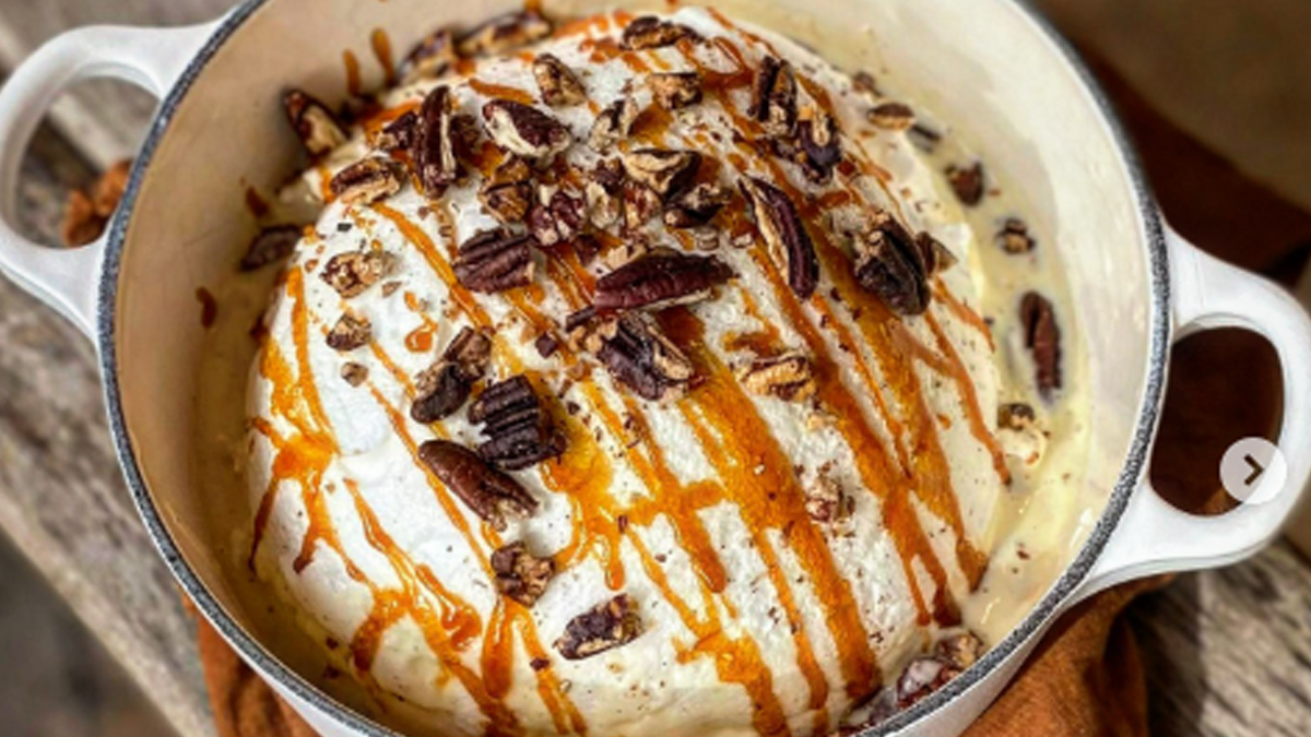 Île flottante caramel pécan : le dessert ultra chic et gourmand de Christophe Michalak